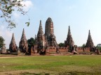Wat Chai Wattanaram.JPG (120 KB)